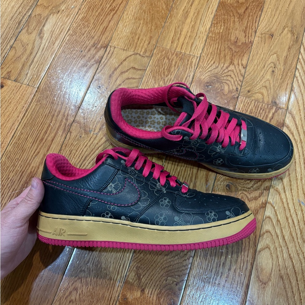 Men’s Black and Pink Nike Shoes